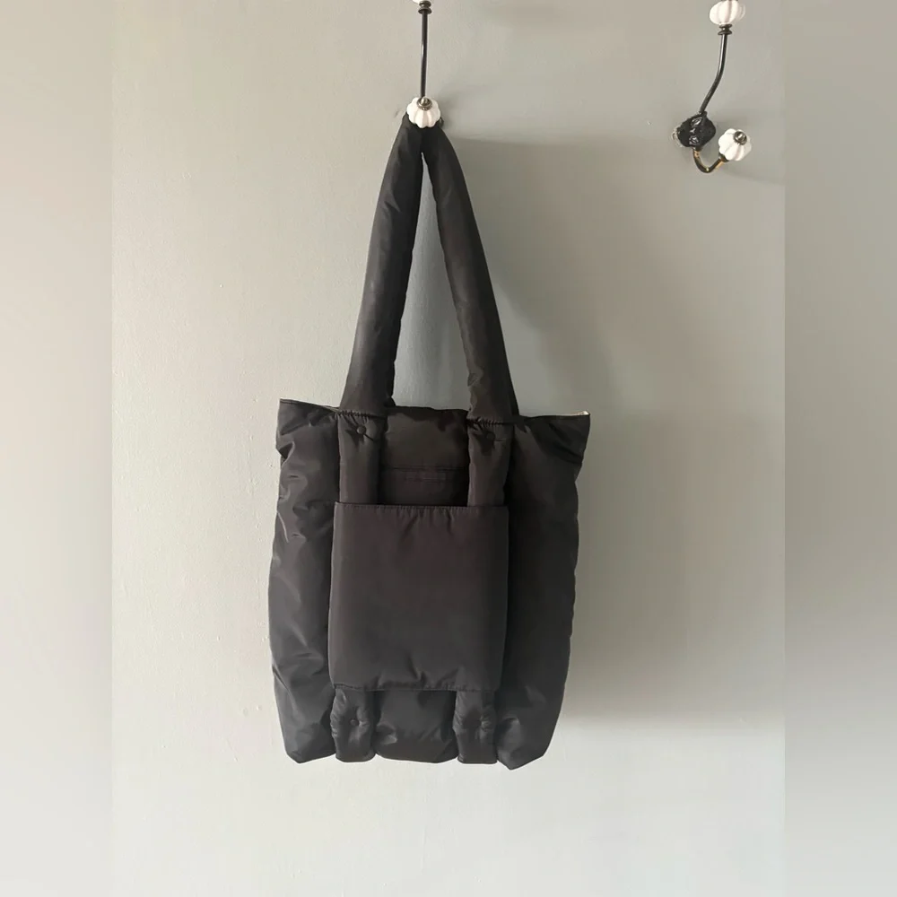 Dagne Dover Jemi quilted tote bag- NWOT black- back sleeve for luggage